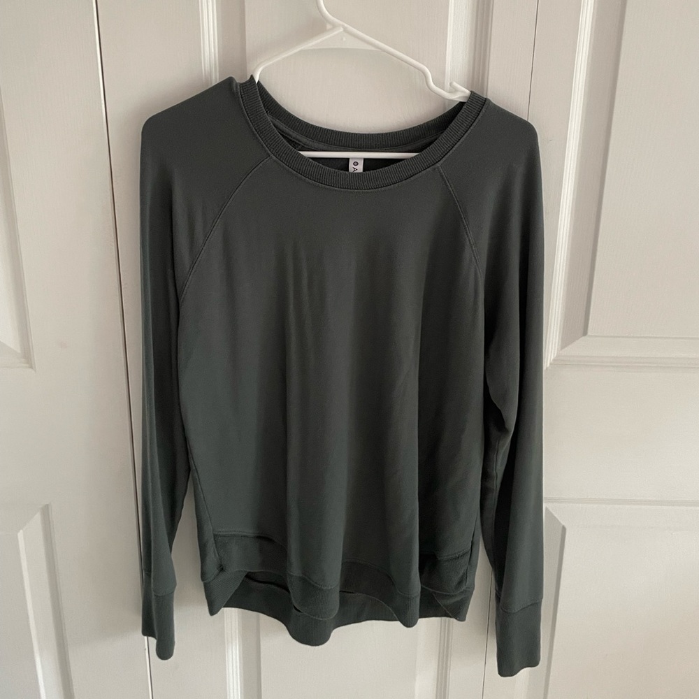 ATHLETA - Olive green sweater - Medium
